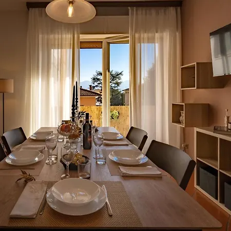 Apartment La Casa Di With Private Parking Lucca