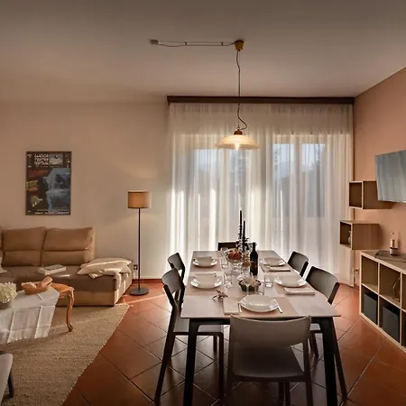 La Casa Di With Private Parking Apartment
