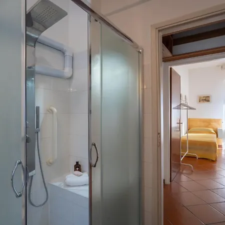 Апартаменты La Casa Di With Private Parking Лукка
